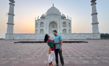 From Delhi : Taj Mahal Tour By Luxury Cars